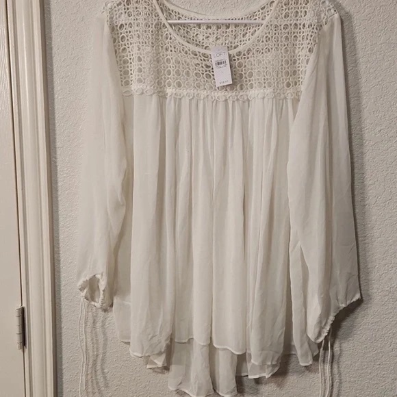 Ann Taylor LOFT Flowy Crochet Top Size L - Picture 2 of 4